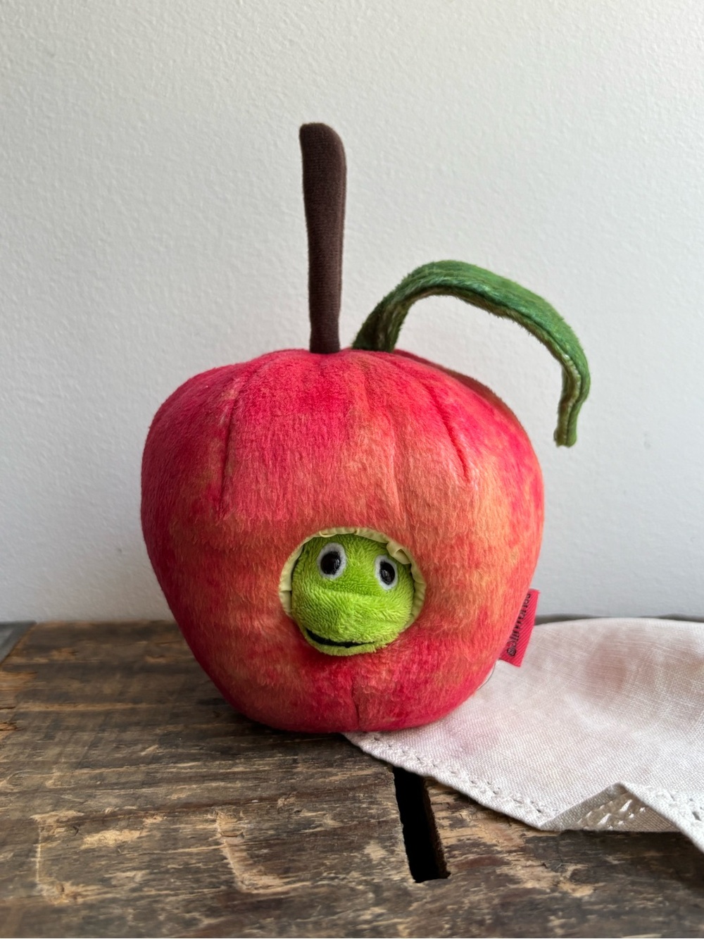 Folkmanis Finger puppet Plush Apple Toy with Peek-a-Boo Green Worm Eric carle